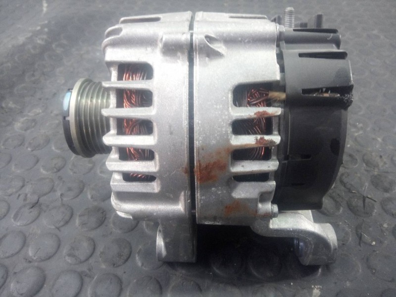 Recambio de alternador para bmw serie 4 coupe (f32) 420d referencia OEM IAM 8519890  P3-A5-9-3