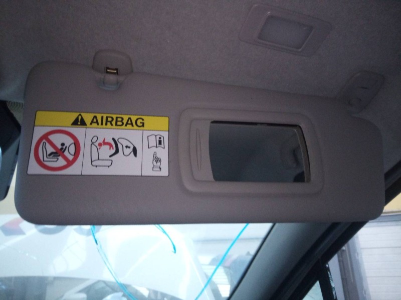 Recambio de parasol derecho para renault zoe bose referencia OEM IAM   