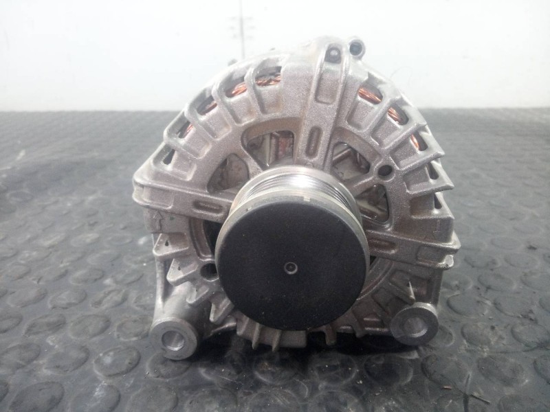 Recambio de alternador para bmw serie 4 coupe (f32) 420d referencia OEM IAM 8519890  P3-A5-9-3