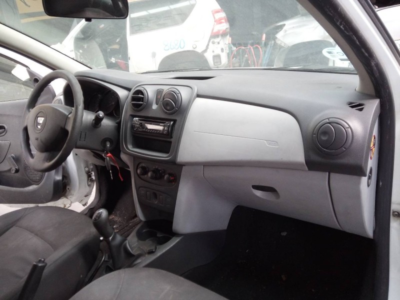 Recambio de salpicadero para dacia sandero ambiance referencia OEM IAM   