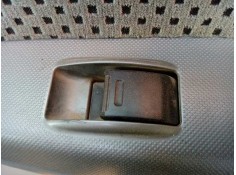 MANDO ELEVALUNAS TRASERO DERECHO 848100K010 