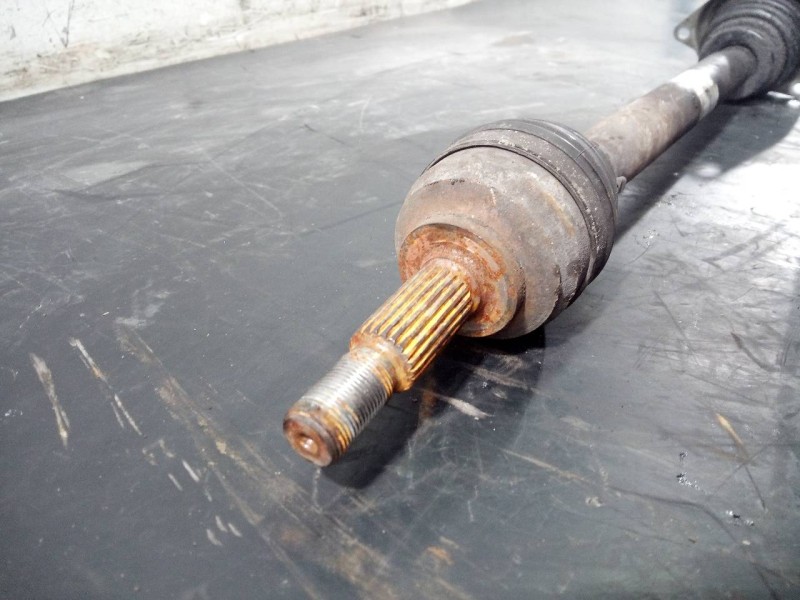 Recambio de transmision delantera izquierda para dacia sandero ambiance referencia OEM IAM 391011434R  