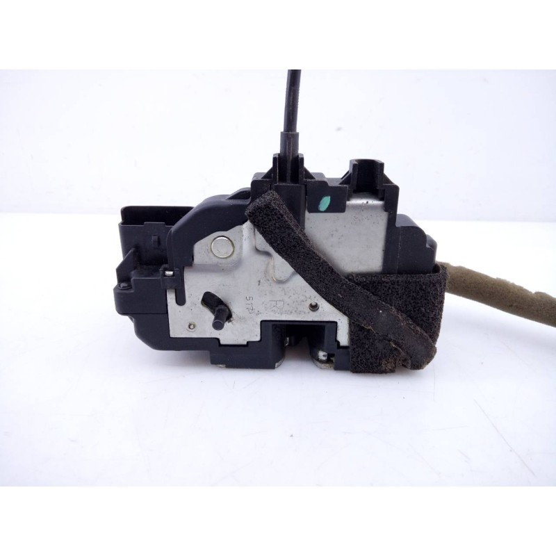 Recambio de cerradura puerta trasera derecha para renault koleos dynamique referencia OEM IAM   E1-A1-24-1