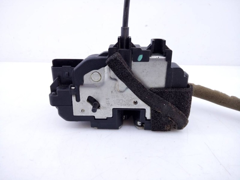 Recambio de cerradura puerta trasera derecha para renault koleos dynamique referencia OEM IAM   E1-A1-24-1