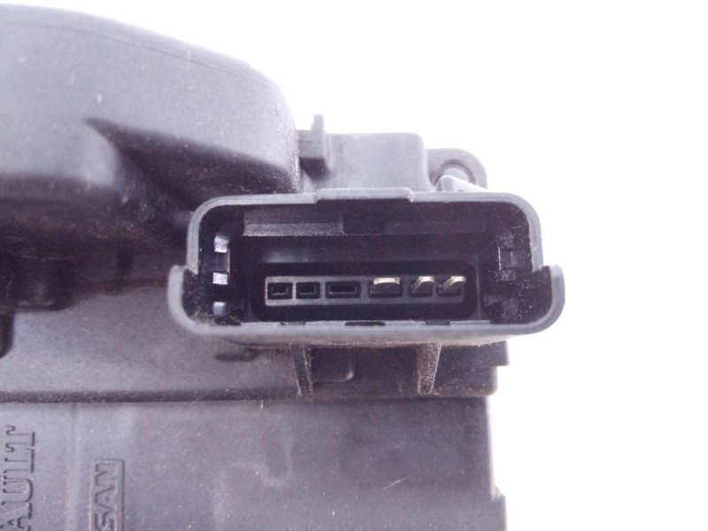 Recambio de cerradura puerta trasera derecha para renault koleos dynamique referencia OEM IAM   E1-A1-24-1