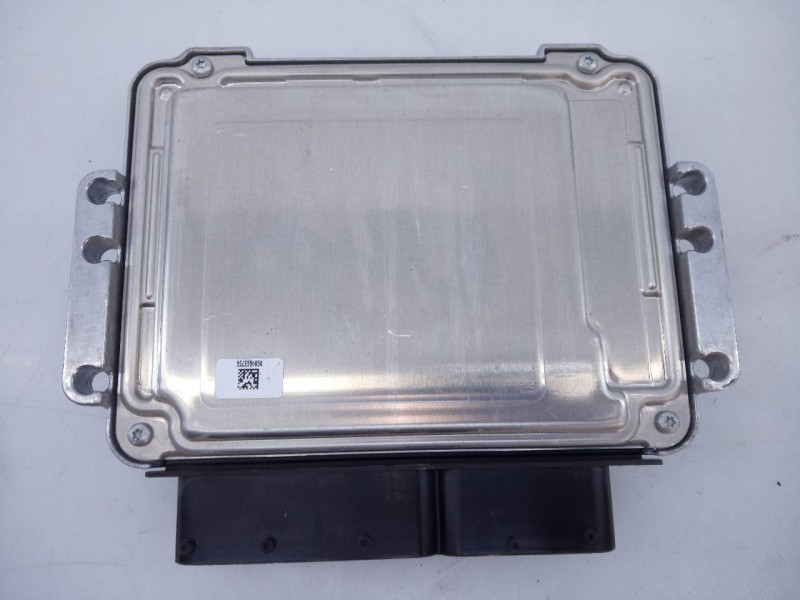 Recambio de centralita motor uce para ssangyong tivoli limited 4x2 referencia OEM IAM 1765400032 0261S101BY E3-A3-19-1