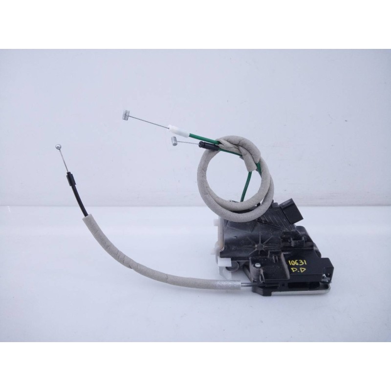 Recambio de cerradura puerta delantera derecha para ssangyong tivoli limited 4x2 referencia OEM IAM 7122035000  E1-A3-44-1