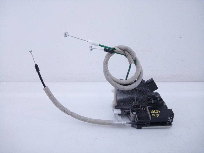 Recambio de cerradura puerta delantera derecha para ssangyong tivoli limited 4x2 referencia OEM IAM 7122035000  E1-A3-44-1