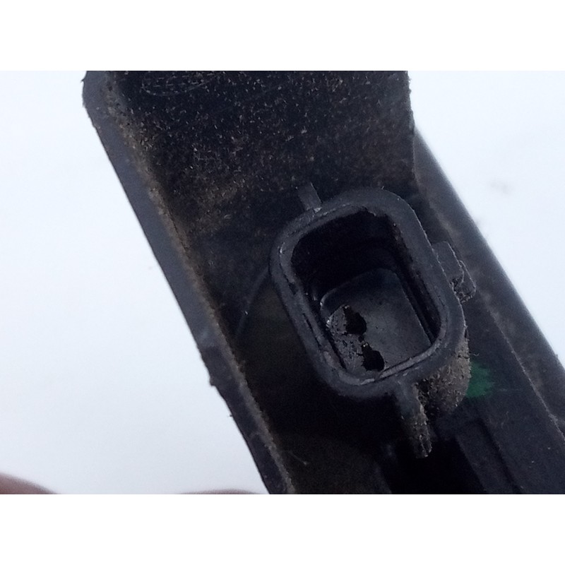 Recambio de cerradura puerta trasera derecha para dacia sandero stepway referencia OEM IAM 825022281R  E1-A1-48-2