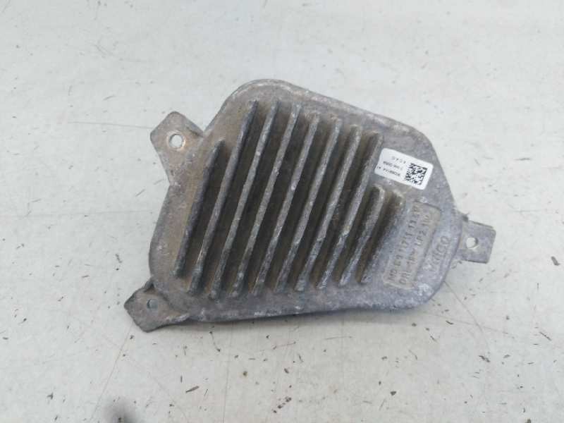 Recambio de centralita faros xenon para bmw serie x1 (f48) sdrive18d referencia OEM IAM 900681144A1 70050959 E3-A2-38-3