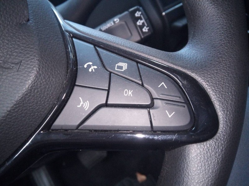 Recambio de volante para renault zoe bose referencia OEM IAM   