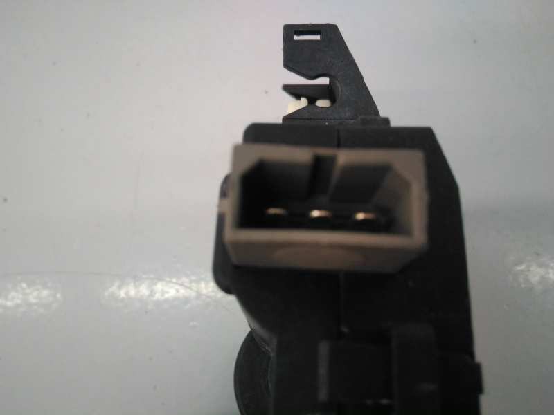 Recambio de cerradura maletero / porton para volkswagen passat lim. (362) edition bluemotion referencia OEM IAM 4F5827505D  E2-A