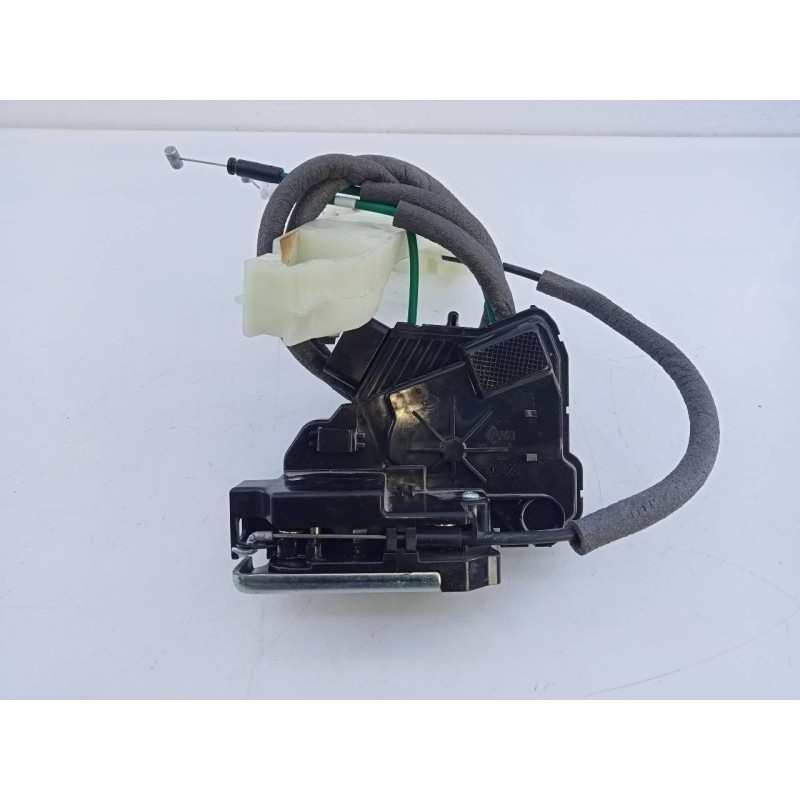 Recambio de cerradura puerta trasera izquierda para ssangyong tivoli limited 4x2 referencia OEM IAM 7131035001  E1-B3-52-2