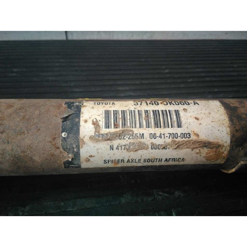 Recambio de transmision central delantera para toyota hilux (kun) double cab executive 4x4 referencia OEM IAM 37140OK060A  P1-A6