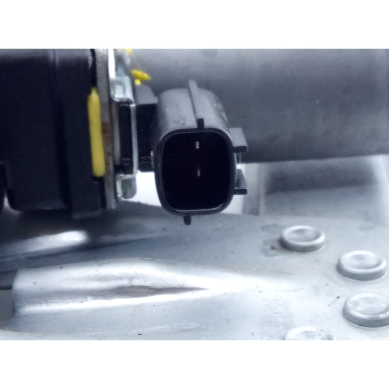 Recambio de elevalunas delantero derecho para dacia sandero stepway referencia OEM IAM 807209299R  E1-A1-48-2