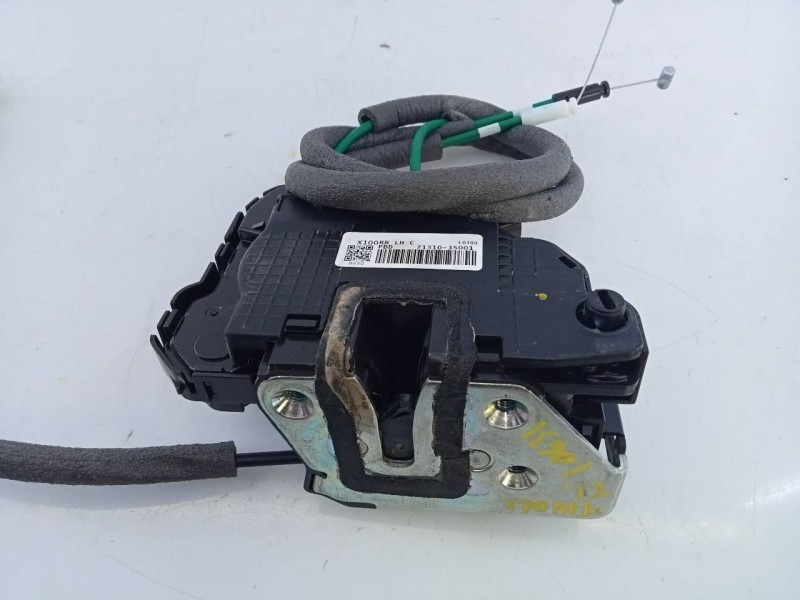 Recambio de cerradura puerta trasera izquierda para ssangyong tivoli limited 4x2 referencia OEM IAM 7131035001  E1-B3-52-2