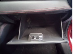 Recambio de guantera para mazda 2 lim. () evolution referencia OEM IAM    2