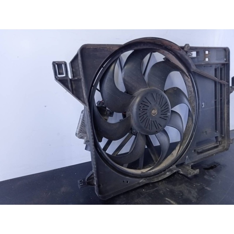 Recambio de electroventilador para ford focus lim. (cb8) trend referencia OEM IAM CV618C607VA  P2-B8-34