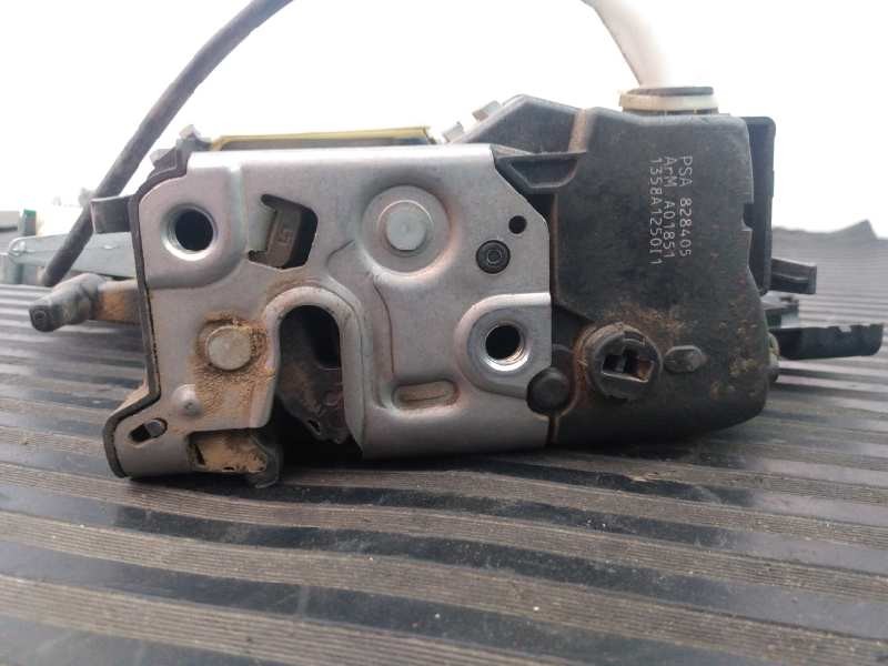 Recambio de cerradura puerta delantera derecha para peugeot partner kombi premium referencia OEM IAM 189802169135 1358A1250I1 E1