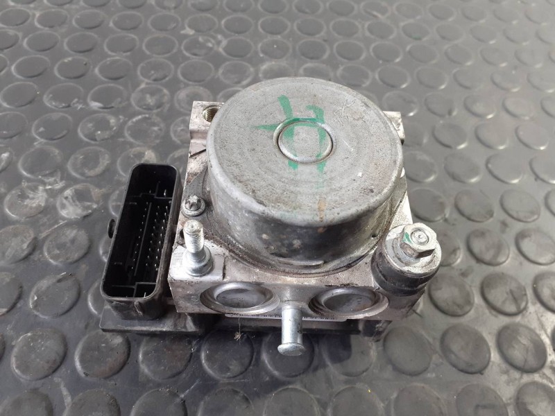 Recambio de abs para dacia duster laureate 4x2 referencia OEM IAM 0265232384  P3-A8-15-5