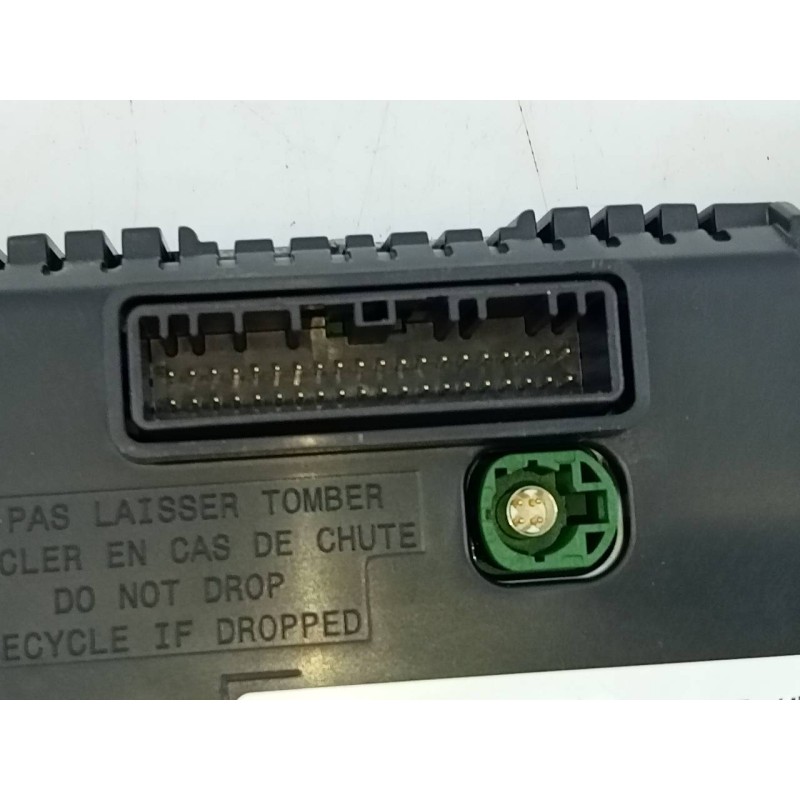 Recambio de cuadro instrumentos para renault zoe bose referencia OEM IAM 248099717R  E2-A1-42-1