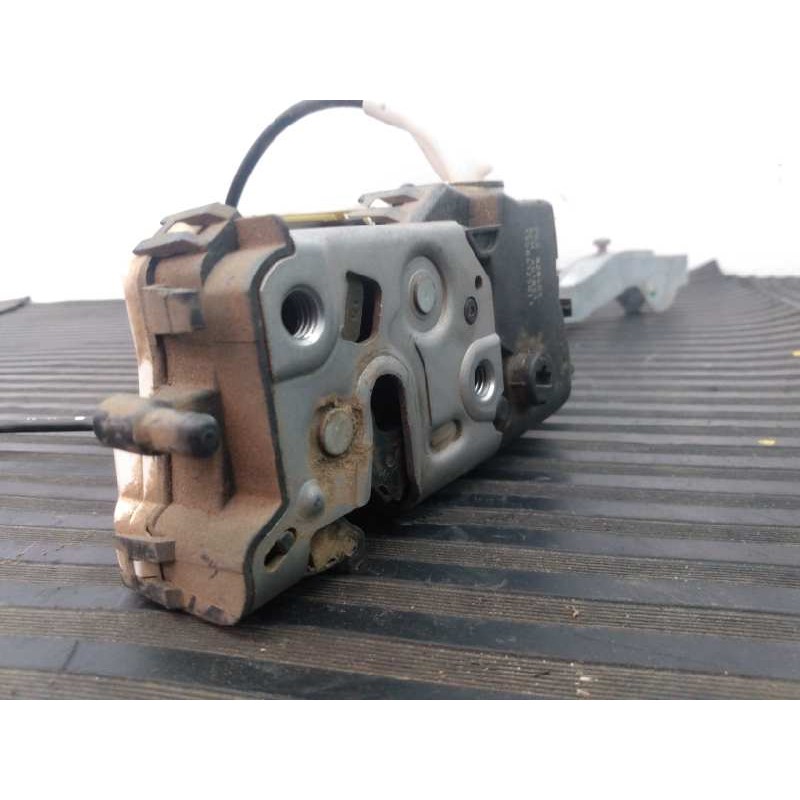 Recambio de cerradura puerta delantera derecha para peugeot partner kombi premium referencia OEM IAM 189802169135 1358A1250I1 E1