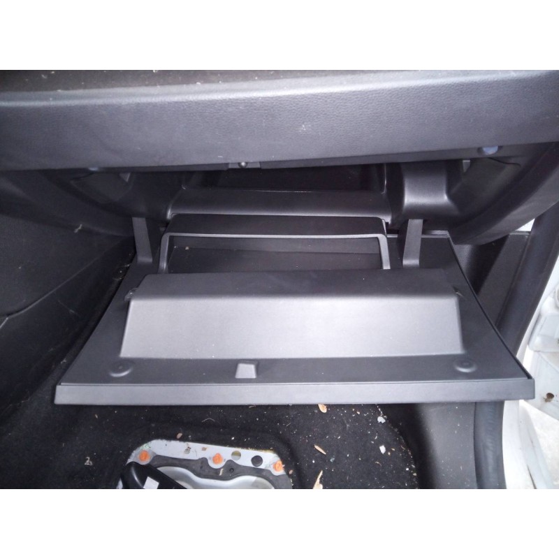 Recambio de guantera para renault zoe bose referencia OEM IAM   