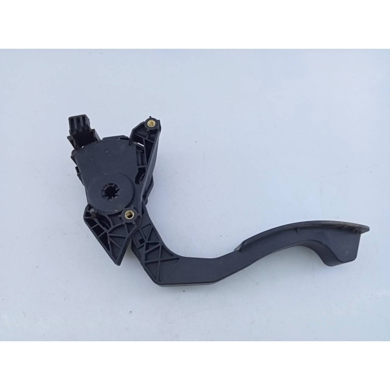 Recambio de pedal acelerador para dacia sandero stepway referencia OEM IAM 180026342R  E2-A1-17-7