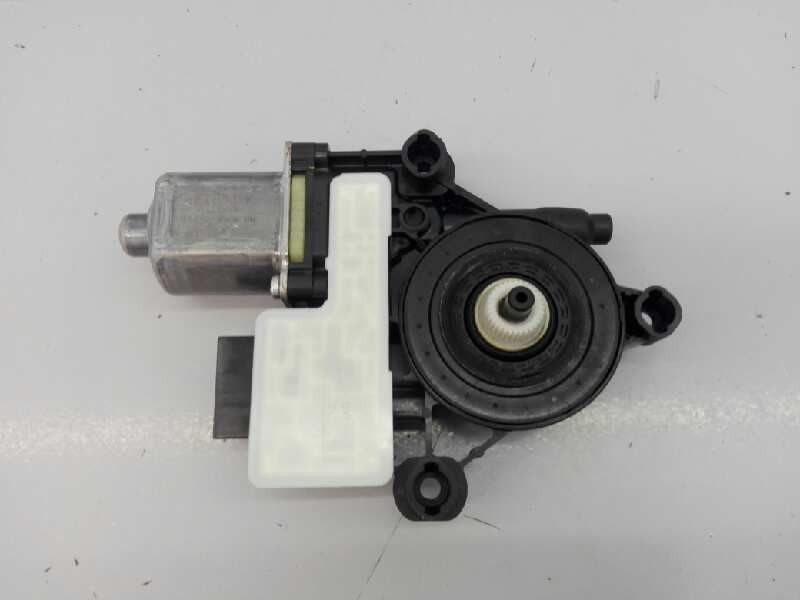 Recambio de motor elevalunas trasero derecho para seat leon (5f1) reference referencia OEM IAM 5Q0959812A 0130822724 E1-B6-36-1