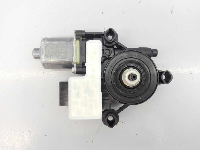Recambio de motor elevalunas trasero derecho para seat leon (5f1) reference referencia OEM IAM 5Q0959812A 0130822724 E1-B6-36-1