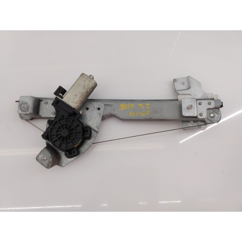 Recambio de elevalunas trasero izquierdo para dacia duster laureate 4x2 referencia OEM IAM 8200733833 9030255 E1-B3-32-1