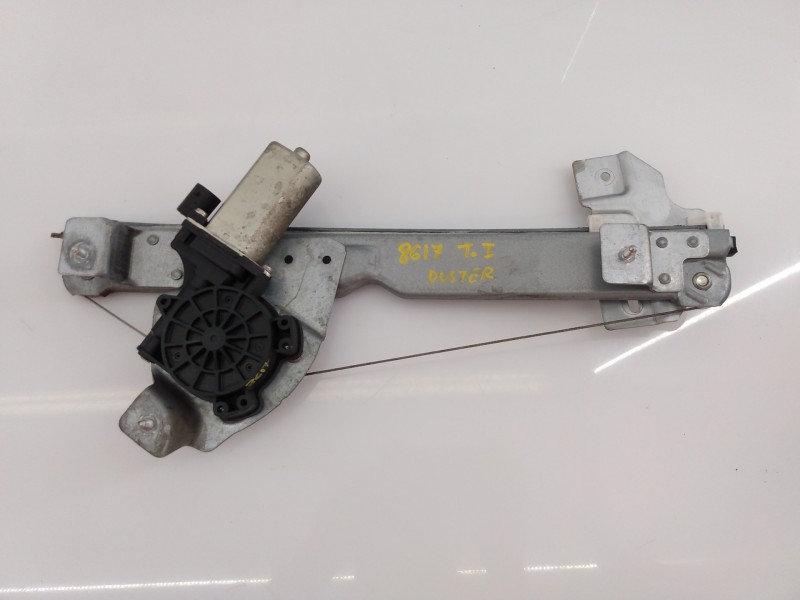 Recambio de elevalunas trasero izquierdo para dacia duster laureate 4x2 referencia OEM IAM 8200733833 9030255 E1-B3-32-1