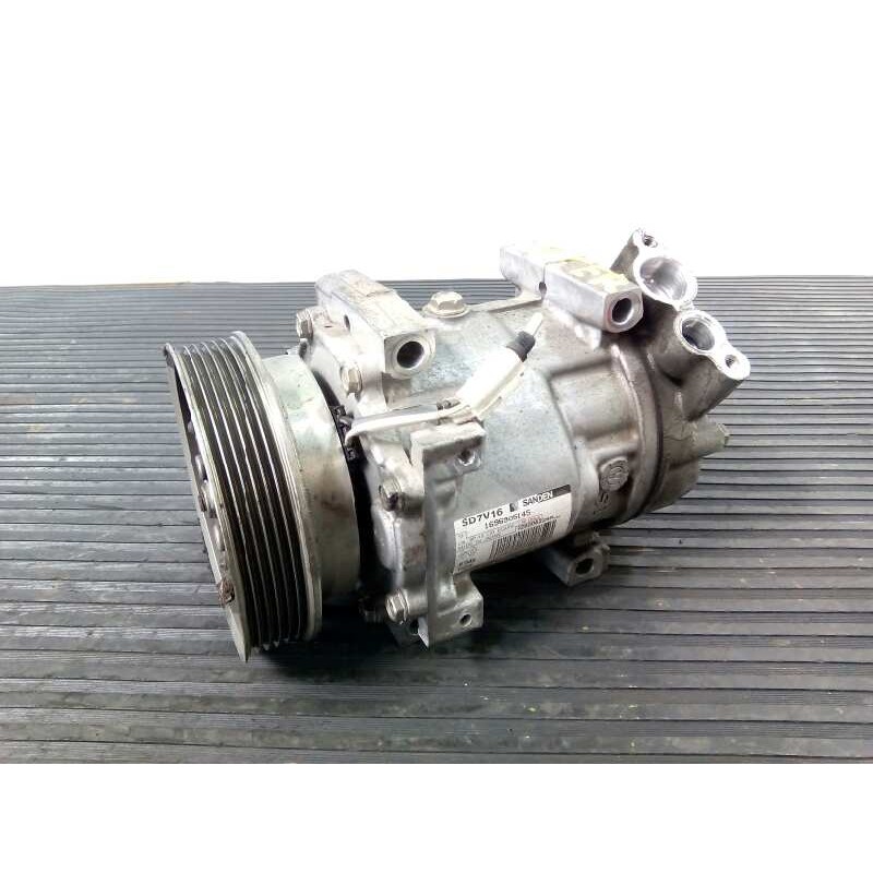 Recambio de compresor aire acondicionado para dacia duster laureate 4x2 referencia OEM IAM 926006229R 1696905145 P3-A1-4-2