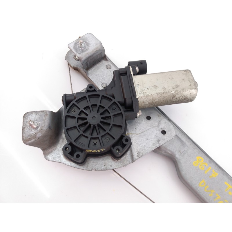 Recambio de elevalunas trasero izquierdo para dacia duster laureate 4x2 referencia OEM IAM 8200733833 9030255 E1-B3-32-1