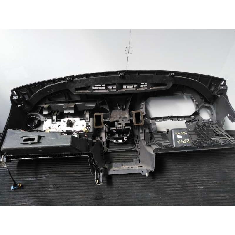 Recambio de salpicadero para dacia duster laureate 4x2 referencia OEM IAM 8200739435 8200739433 P2-B3-15