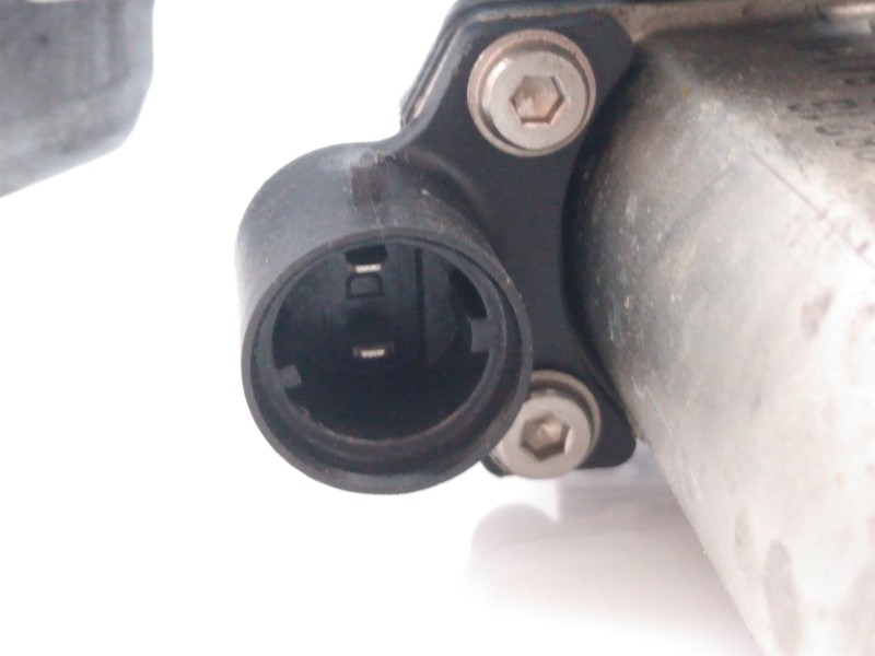 Recambio de elevalunas trasero izquierdo para dacia duster laureate 4x2 referencia OEM IAM 8200733833 9030255 E1-B3-32-1