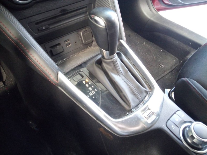 Recambio de palanca cambio para mazda 2 lim. () evolution referencia OEM IAM   