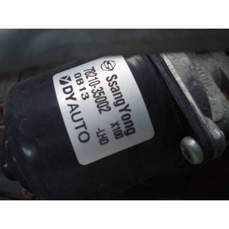 Recambio de motor limpia delantero para ssangyong tivoli limited 4x2 referencia OEM IAM 7821035002  