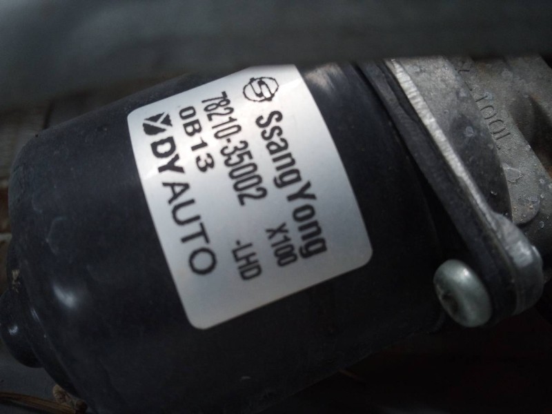 Recambio de motor limpia delantero para ssangyong tivoli limited 4x2 referencia OEM IAM 7821035002  