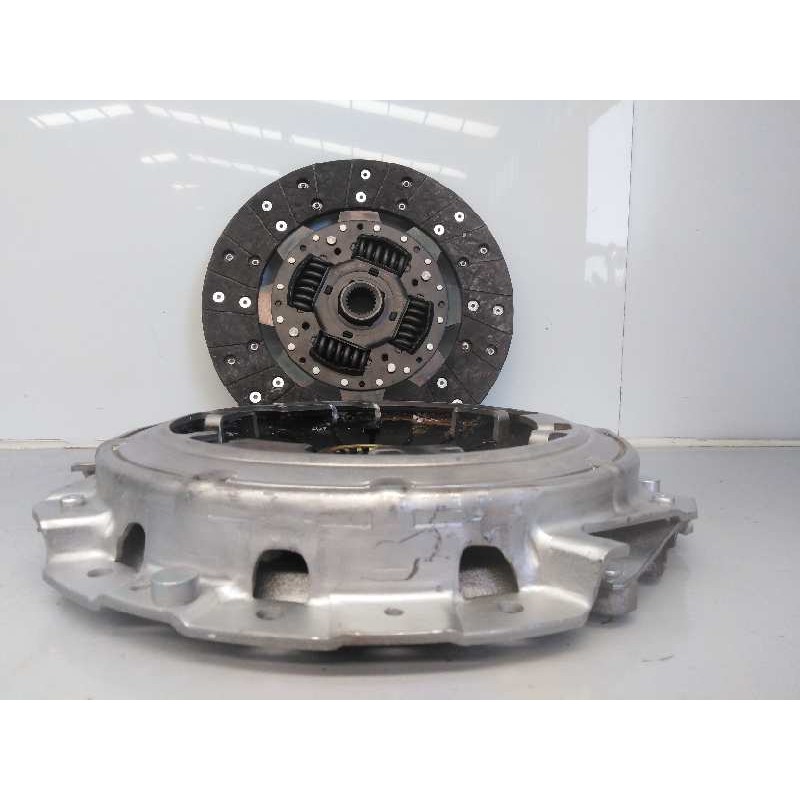 Recambio de kit embrague para mitsubishi montero (v60/v70) 3.2 di-d cat referencia OEM IAM KF554 NUEVO T1-3-B1-4