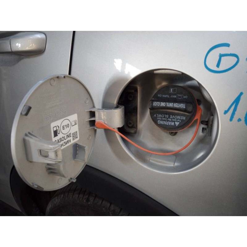 Recambio de tapa exterior combustible para ssangyong tivoli limited 4x2 referencia OEM IAM   