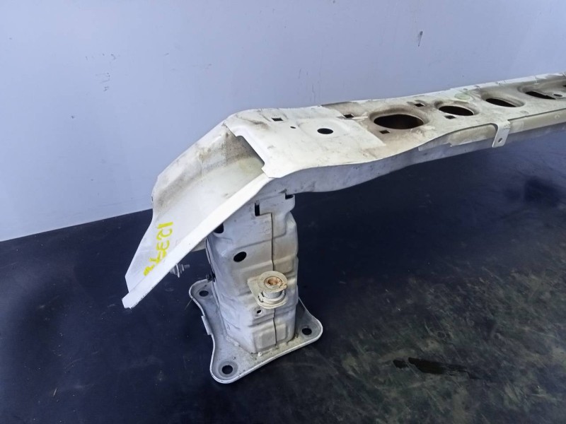 Recambio de refuerzo paragolpes delantero para ford focus lim. (cb8) trend referencia OEM IAM   