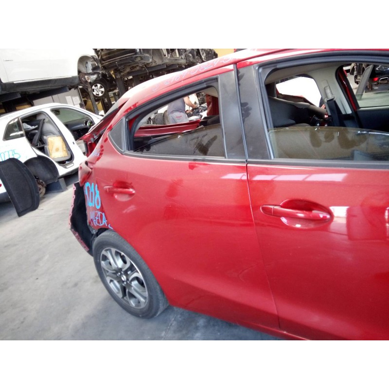 Recambio de puerta trasera derecha para mazda 2 lim. () evolution referencia OEM IAM   
