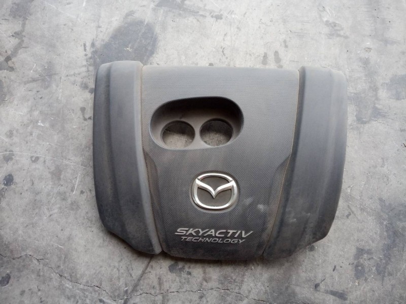 Recambio de tapa motor para mazda 2 lim. () evolution referencia OEM IAM   