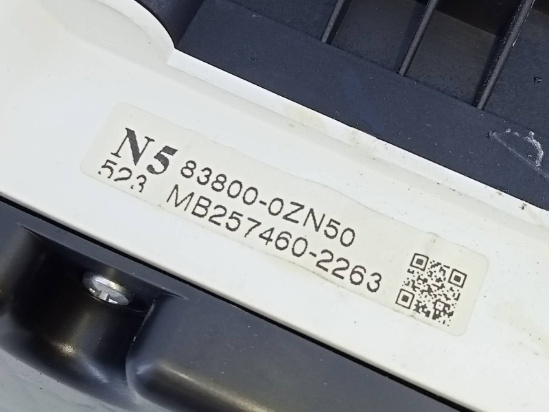 Recambio de cuadro instrumentos para toyota auris hybrid advance referencia OEM IAM 838000ZN50 MB2574602263 E3-B2-19-1