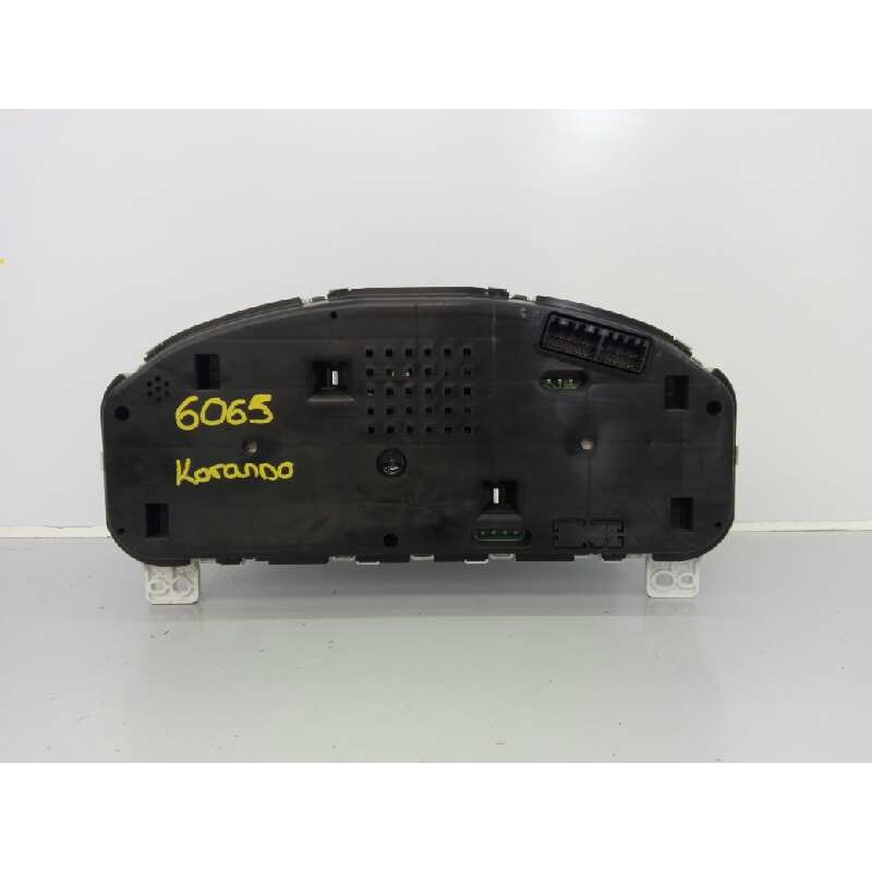 Recambio de cuadro instrumentos para ssangyong korando crystal 4x2 referencia OEM IAM 8021034050 11001772500S E3-A3-18-3
