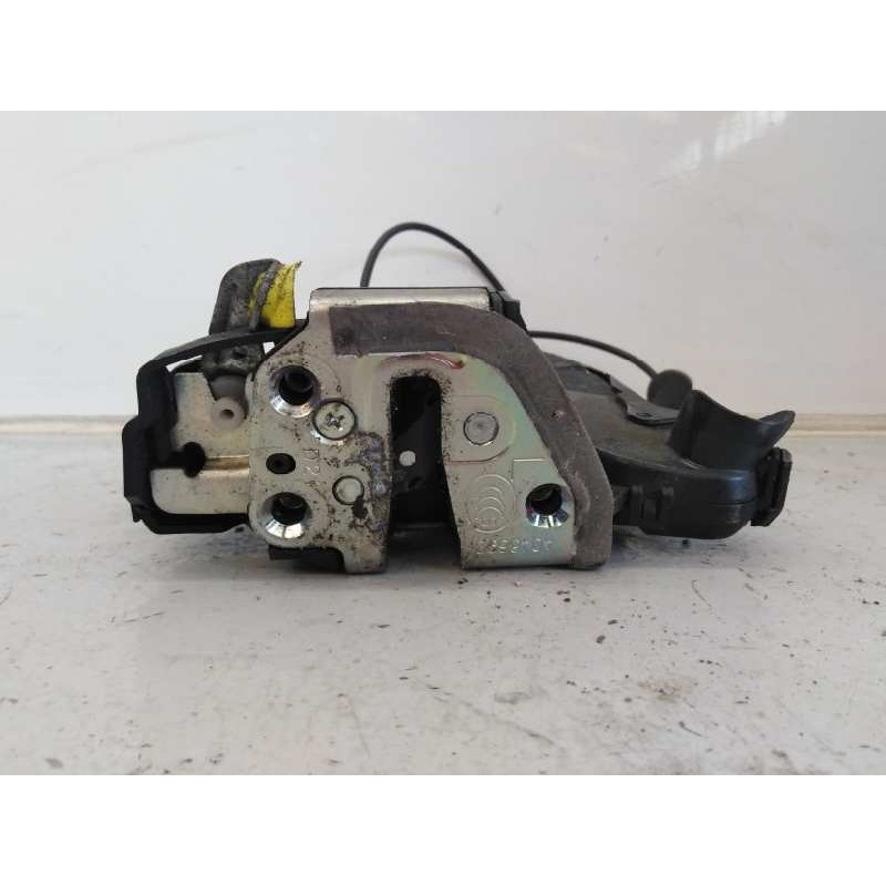 Recambio de cerradura puerta delantera izquierda para suzuki grand vitara jb (jt) 1.9 ddis jlx (5-ptas.) referencia OEM IAM 8225
