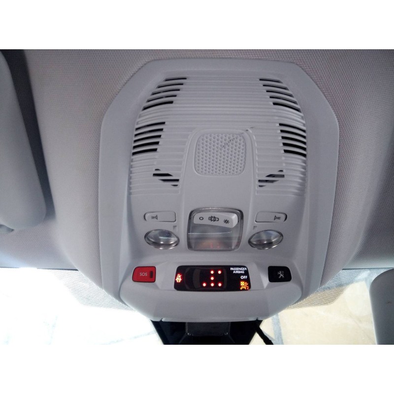 Recambio de luz interior para peugeot 5008 active referencia OEM IAM   