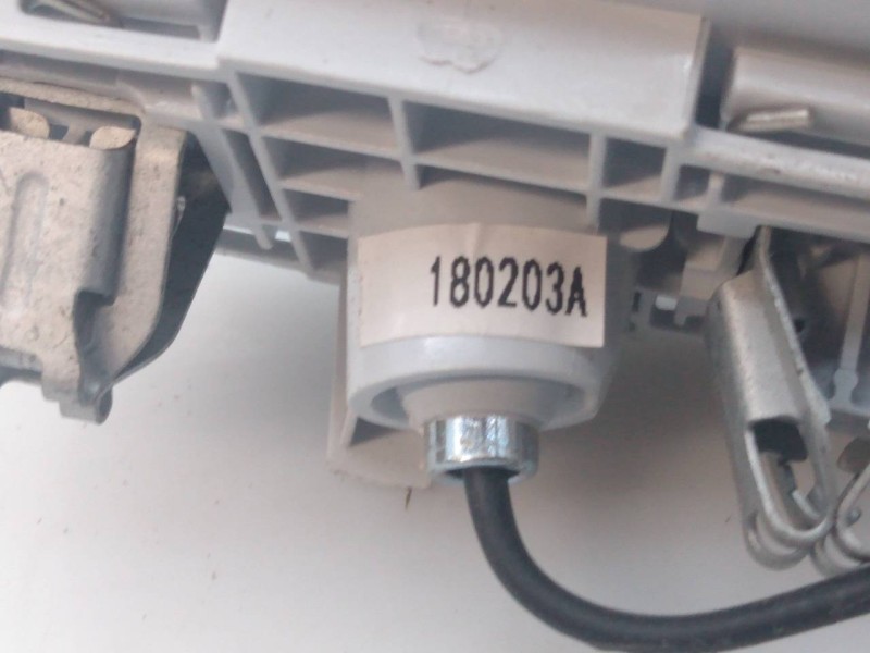 Recambio de parasol derecho para peugeot 5008 active referencia OEM IAM 180203A  E1-A4-39-1