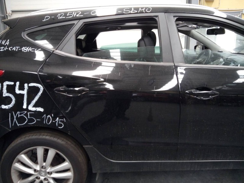 Recambio de puerta trasera derecha para hyundai ix35 style awd referencia OEM IAM   